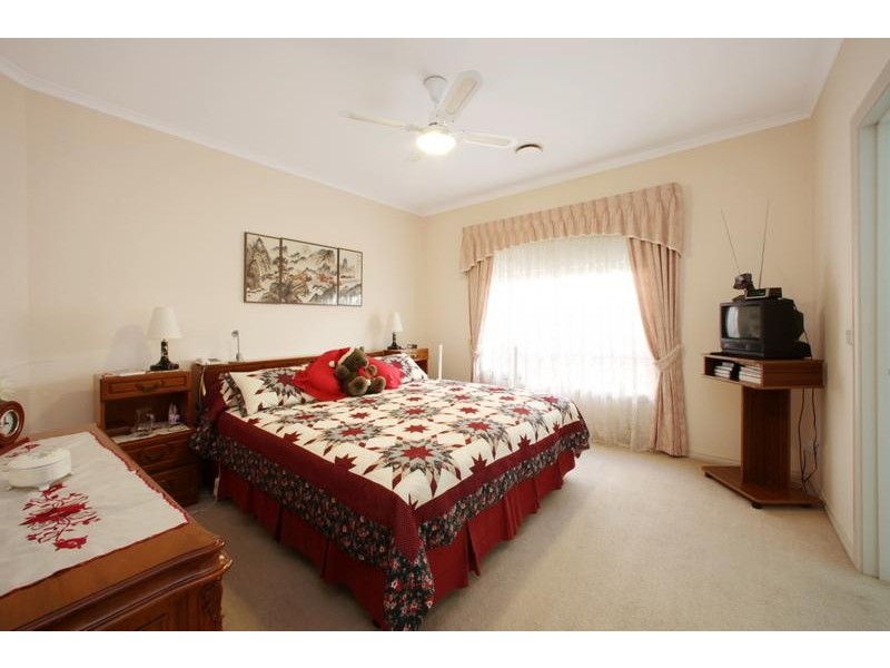 39 Dandelion Drive, Rowville VIC 3178