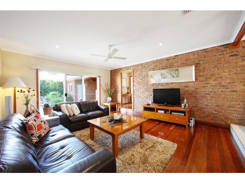 5 Barwon Court, Rowville VIC 3178