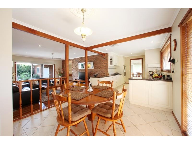 5 Barwon Court, Rowville VIC 3178