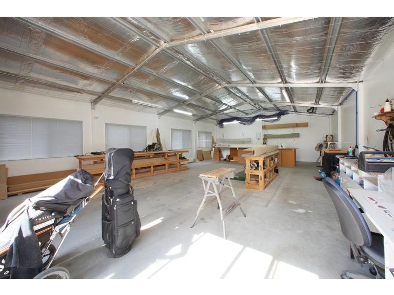 5 Barwon Court, Rowville VIC 3178