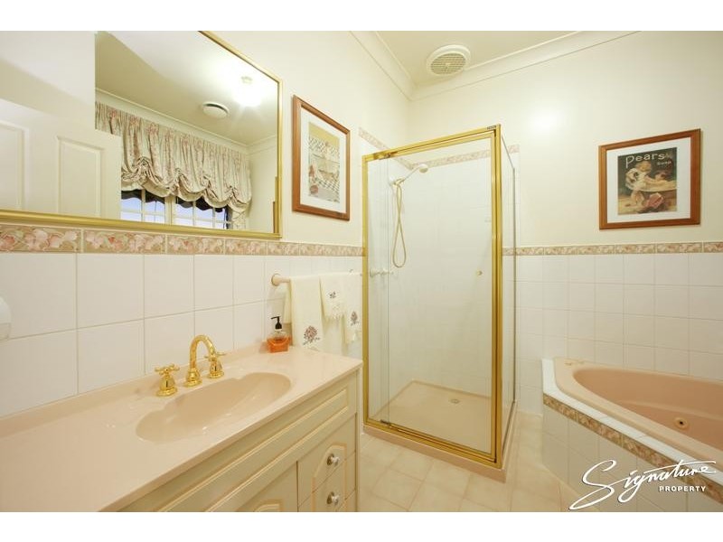 9 Nagle Court, Rowville VIC 3178