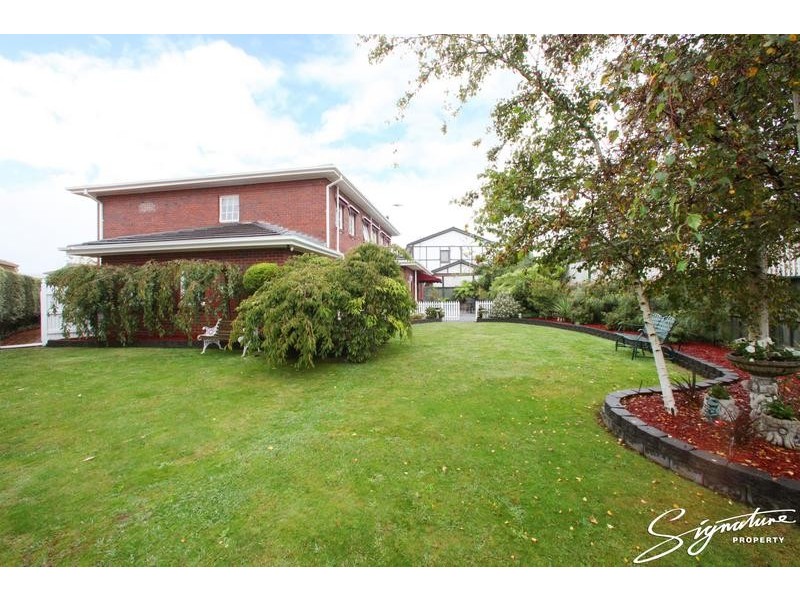 9 Nagle Court, Rowville VIC 3178