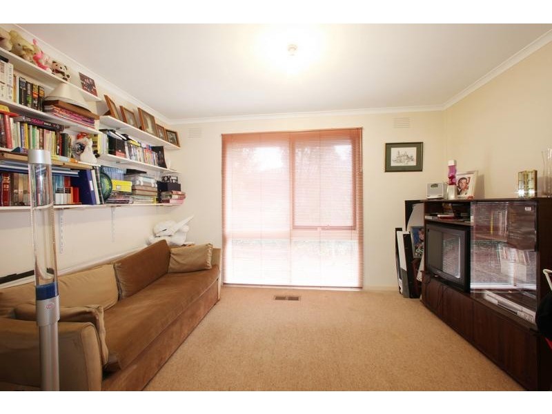 8 Loddon Close, Rowville VIC 3178