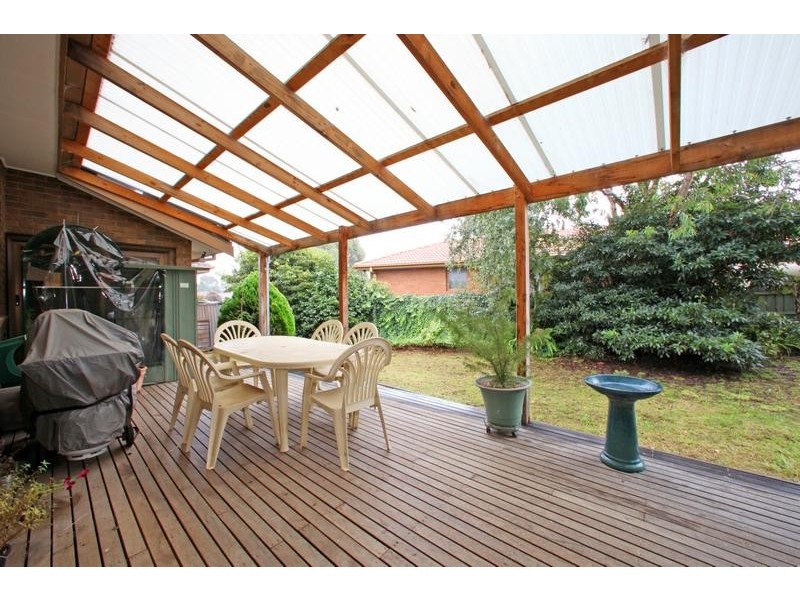 8 Loddon Close, Rowville VIC 3178