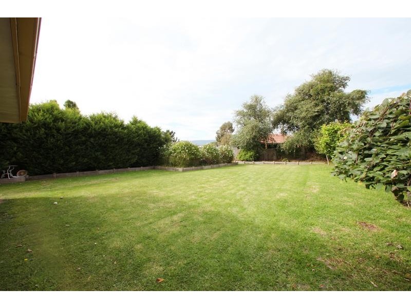 36 Burchall Crescent, Rowville VIC 3178