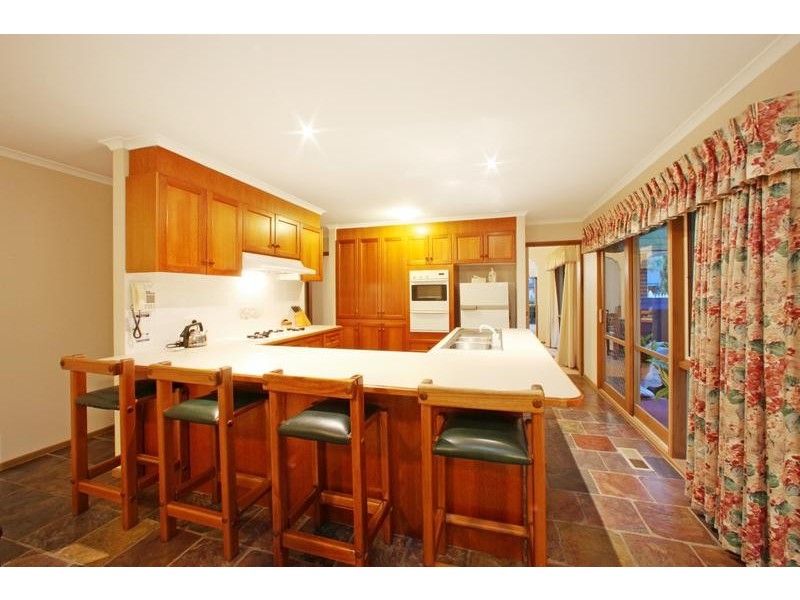 52 Clauscen Drive, Rowville VIC 3178