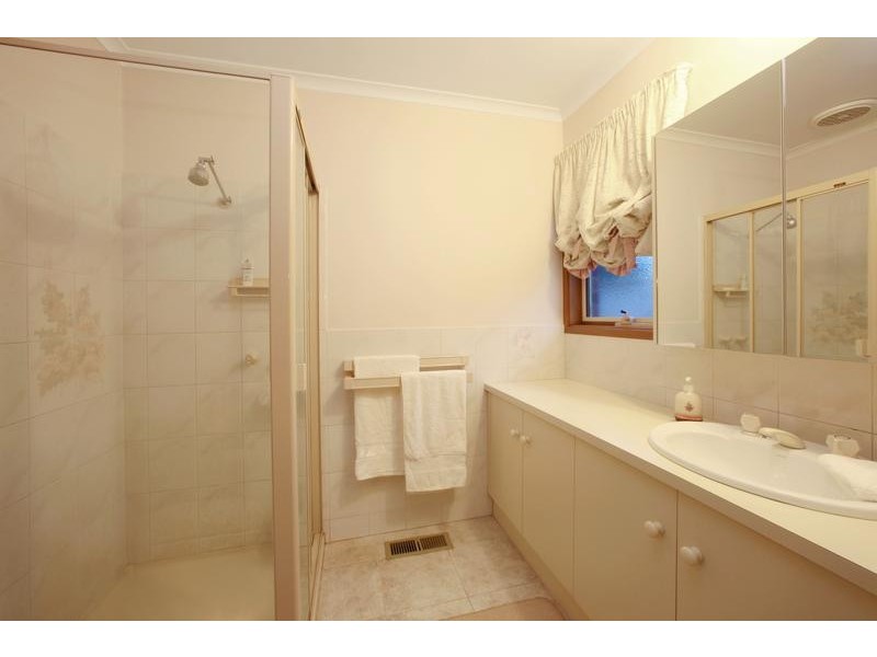 52 Clauscen Drive, Rowville VIC 3178