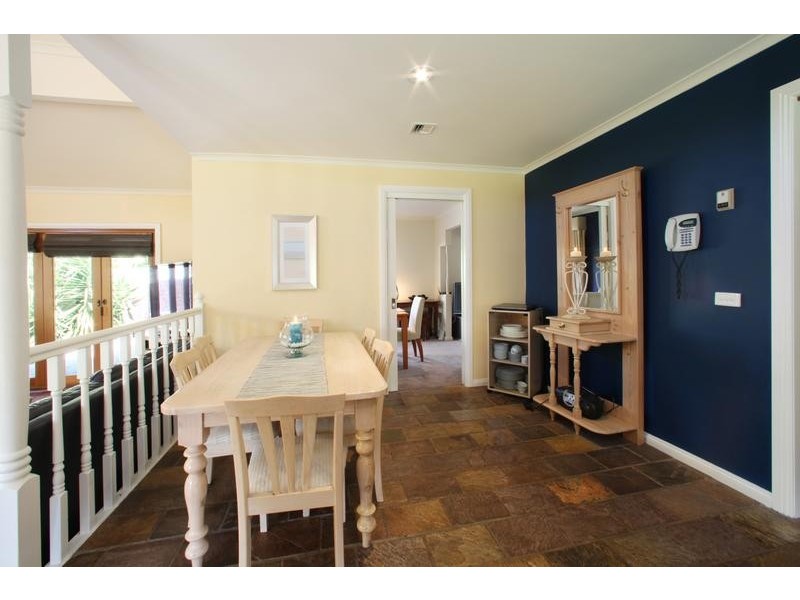 6 Elba Close, Rowville VIC 3178