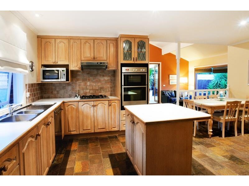 6 Elba Close, Rowville VIC 3178