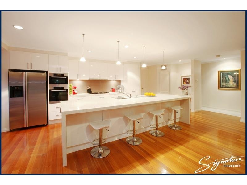 8 Richardson Rise, Wantirna South VIC 3152