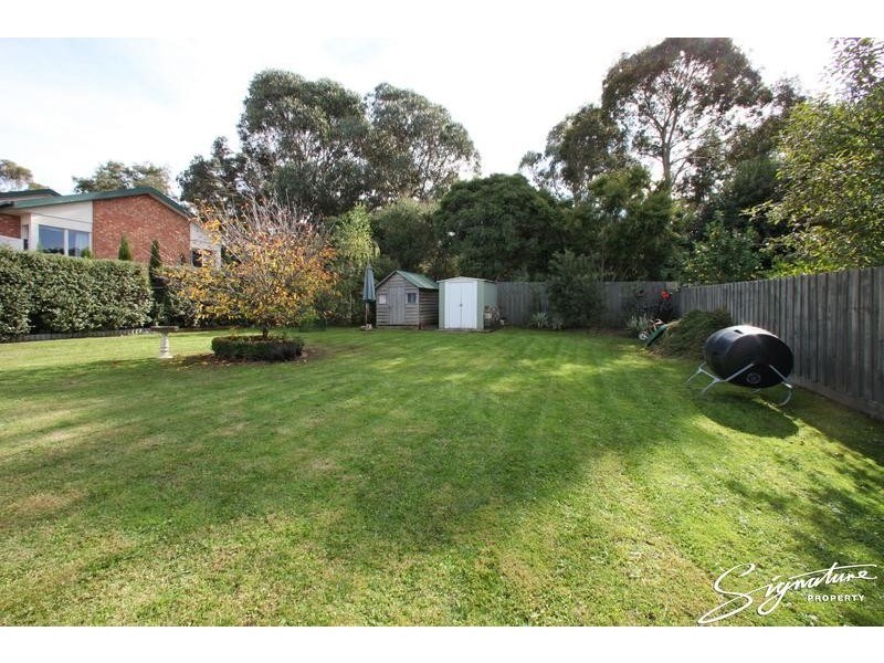 8 Richardson Rise, Wantirna South VIC 3152