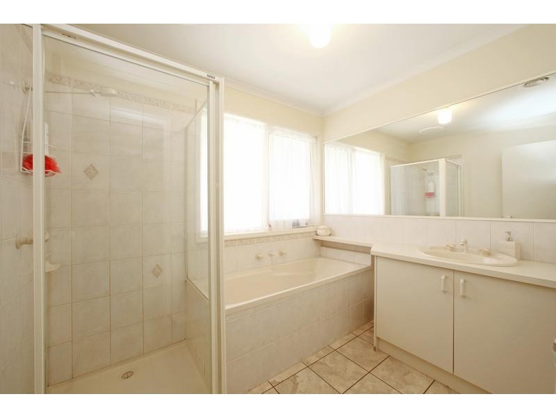 1 Outlook Court, Ferntree Gully VIC 3156