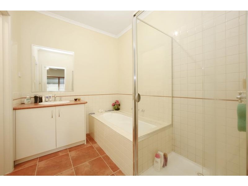 1/15 Glenfern Road, Ferntree Gully VIC 3156