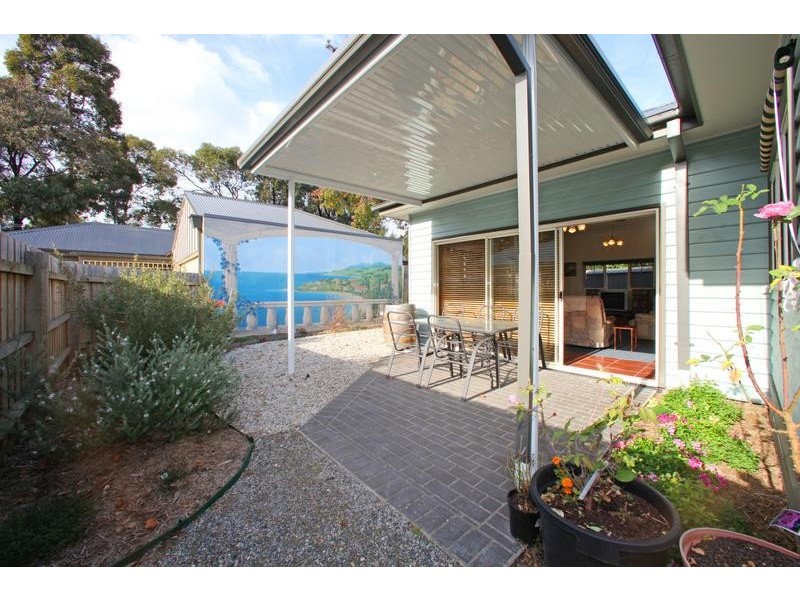 1/15 Glenfern Road, Ferntree Gully VIC 3156
