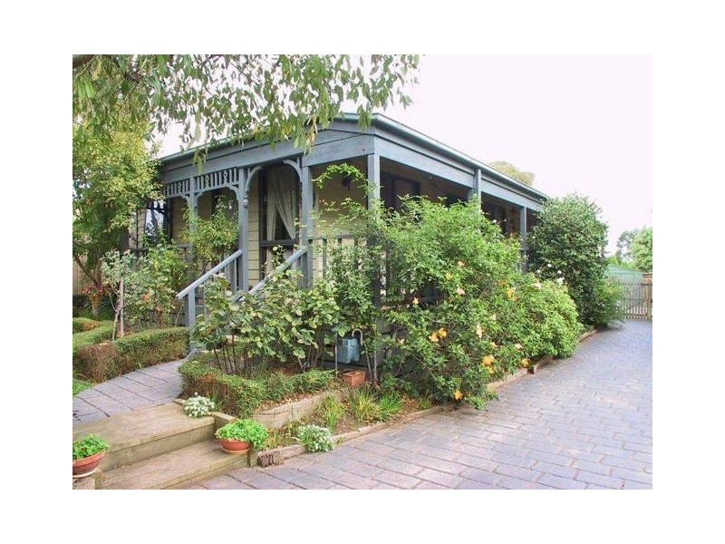 4 Rathgar Road, Lysterfield VIC 3156