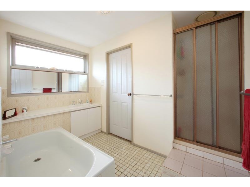 97 Berrabri Drive, Scoresby VIC 3179