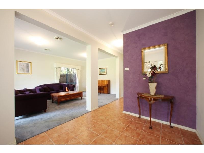 15 Tanglewood Road, Rowville VIC 3178