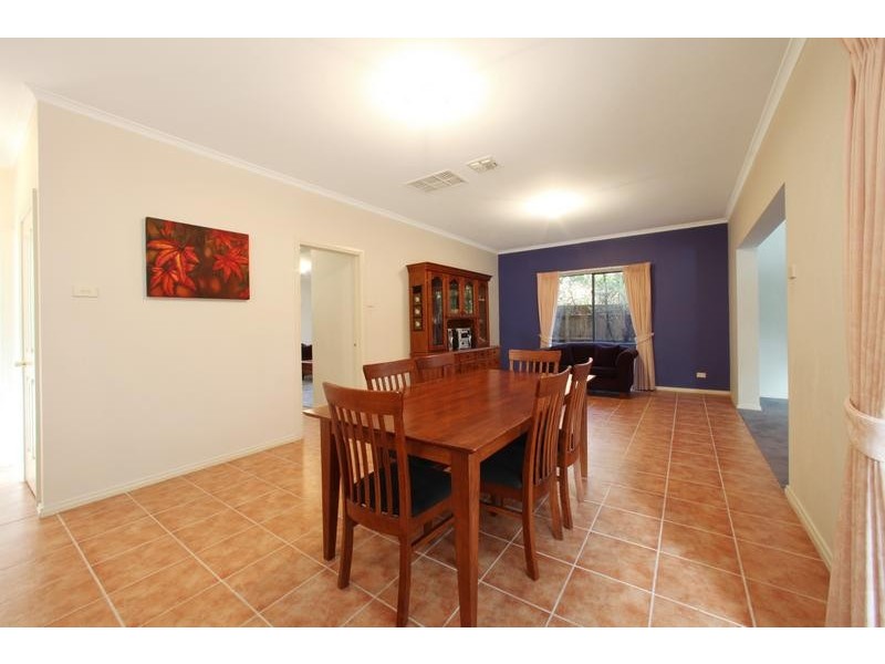 15 Tanglewood Road, Rowville VIC 3178