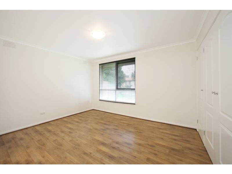 1/19 Lloyd Street, Knoxfield VIC 3180