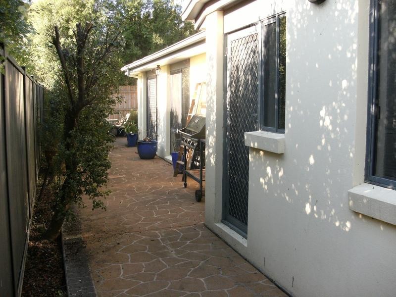 2/35 Spruce Drive, Rowville VIC 3178