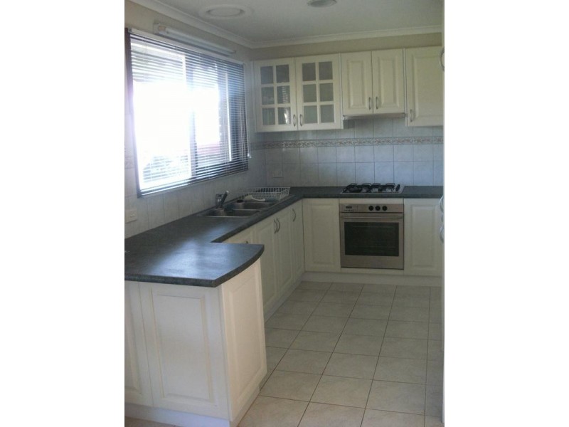 13 Beverley Street, Scoresby VIC 3179