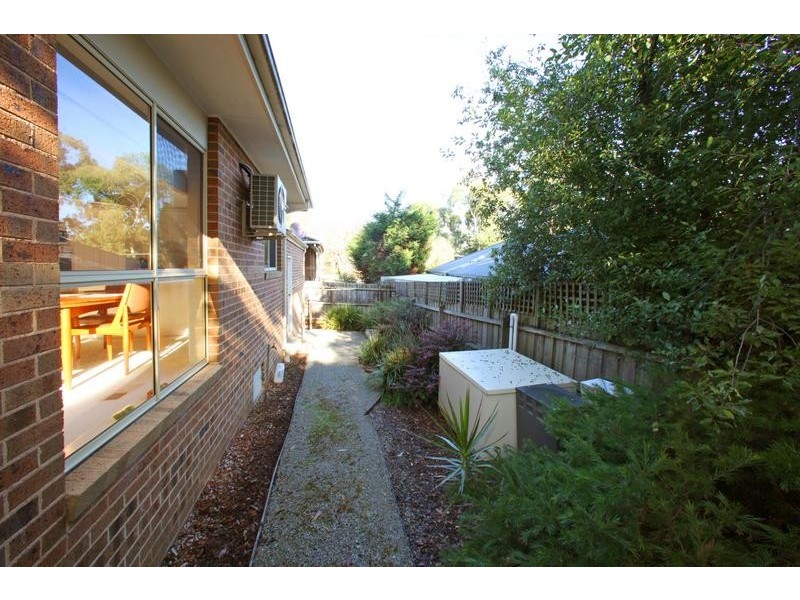 2/2A Verbena Avenue, The Basin VIC 3154