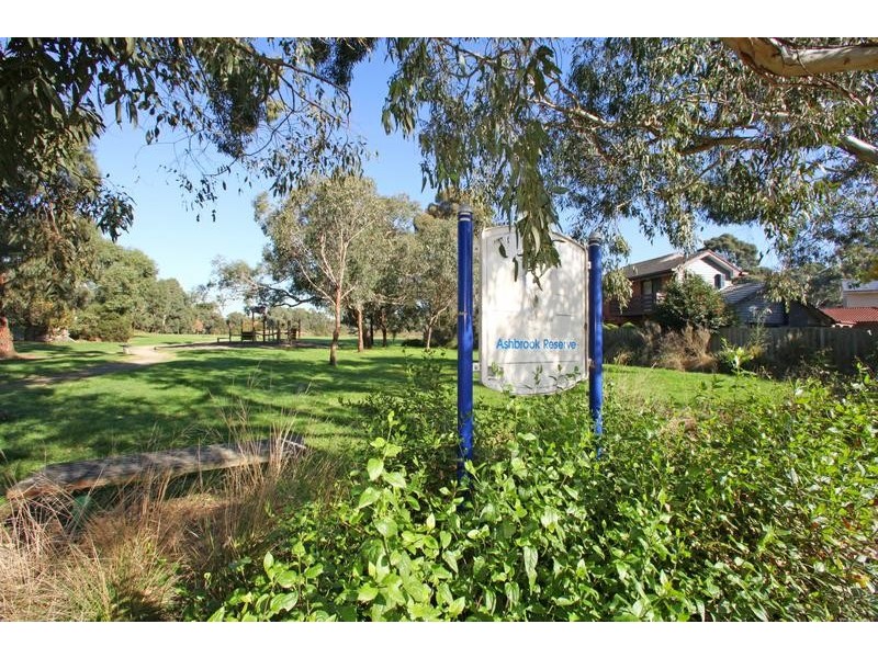 42 Illawara Avenue, Rowville VIC 3178