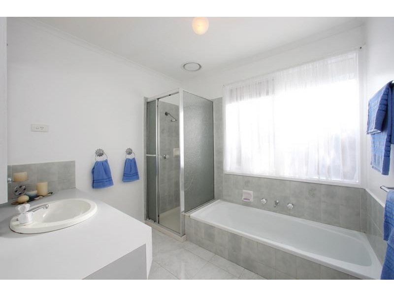 10 Delatite Court, Rowville VIC 3178