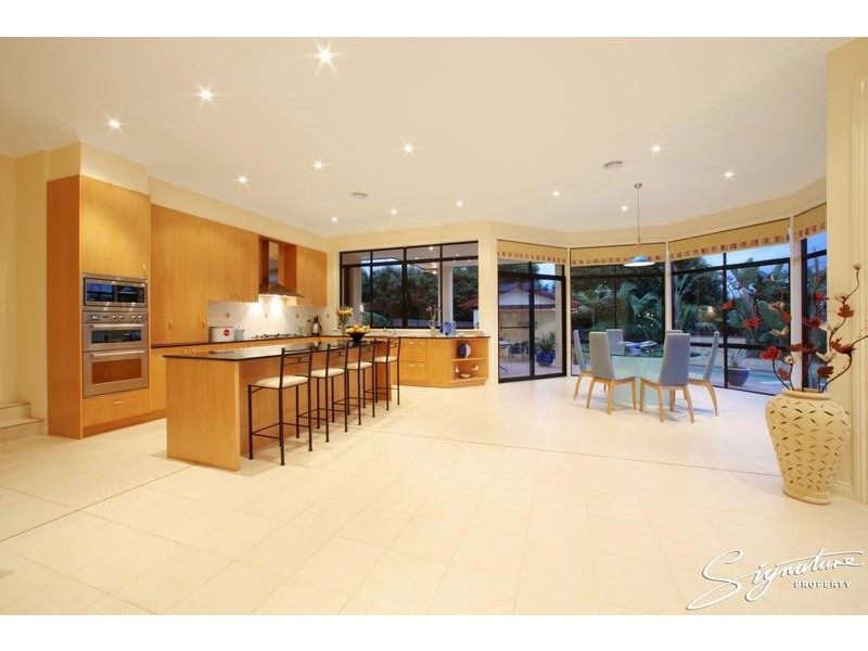 7 Rosewood Boulevard, Lysterfield VIC 3156