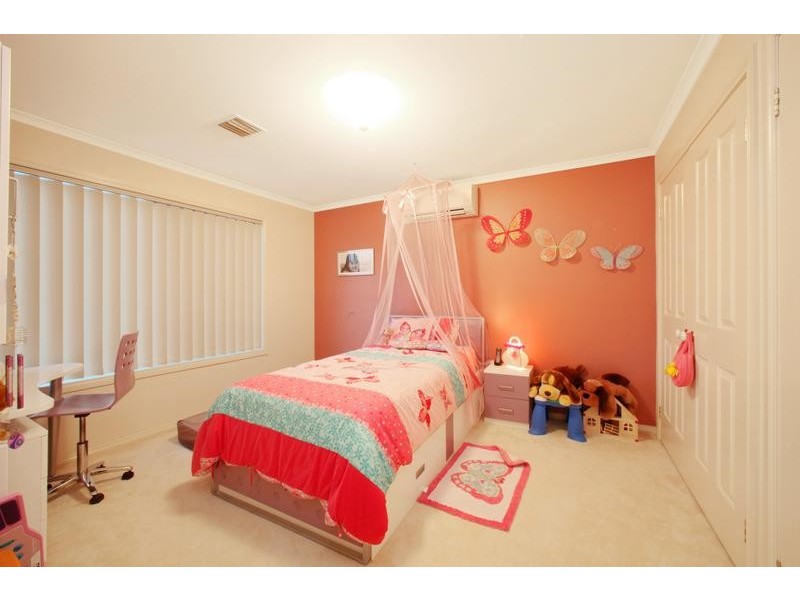 196 Karoo Road, Rowville VIC 3178