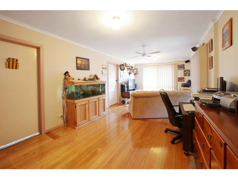 52 Folkstone Crescent, Ferntree Gully VIC 3156