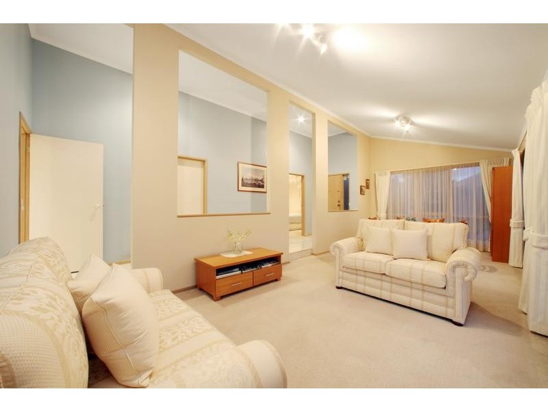 396 Dandelion Drive, Rowville VIC 3178