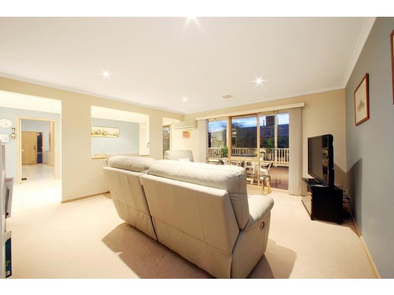 396 Dandelion Drive, Rowville VIC 3178