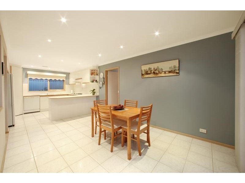 396 Dandelion Drive, Rowville VIC 3178