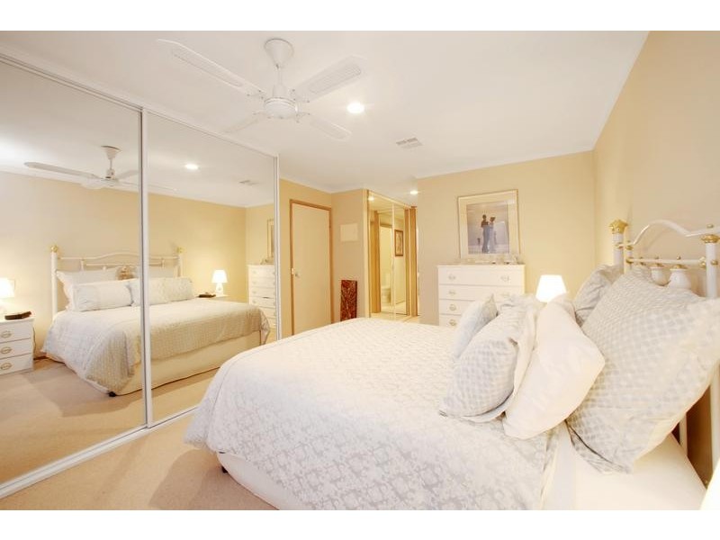 396 Dandelion Drive, Rowville VIC 3178