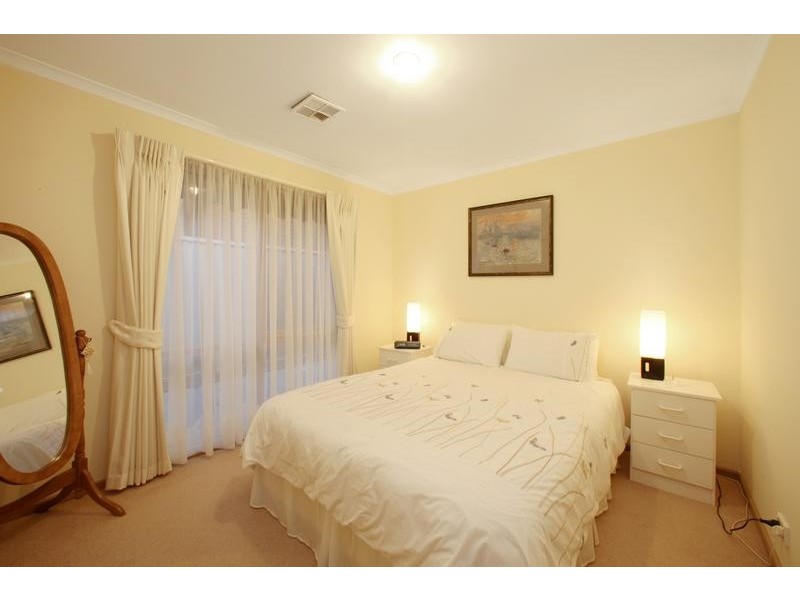 396 Dandelion Drive, Rowville VIC 3178