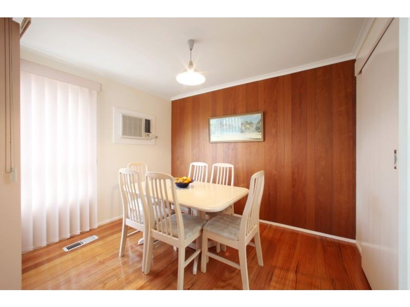 27 Michele Drive, Scoresby VIC 3179
