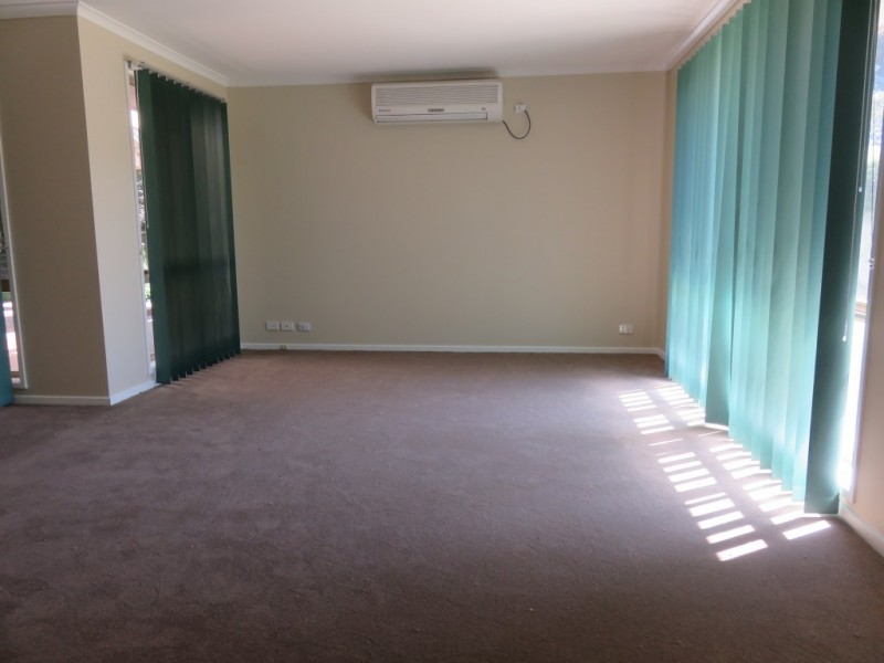 5 Metcalf Crescent, Rowville VIC 3178