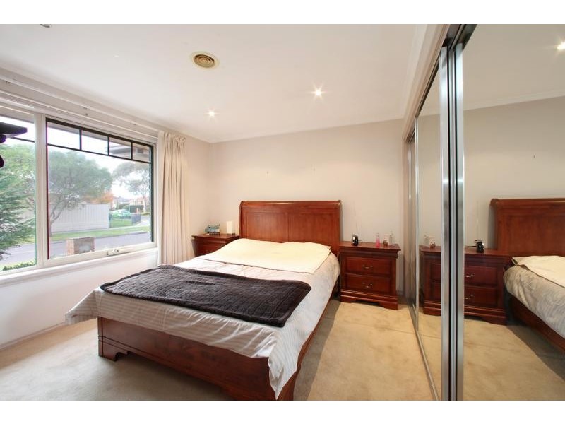 44 Kellbourne Drive, Rowville VIC 3178