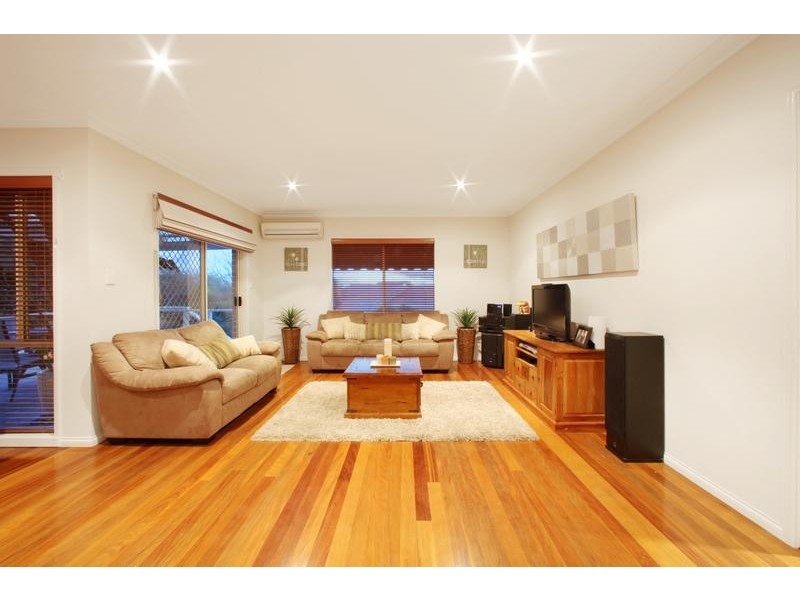 11 Finsbury Close, Rowville VIC 3178