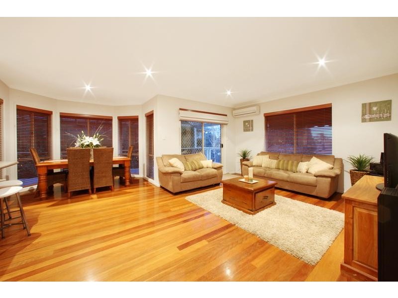 11 Finsbury Close, Rowville VIC 3178