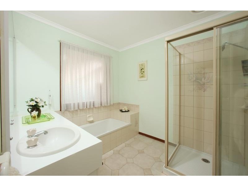 22 Borg Crescent, Scoresby VIC 3179