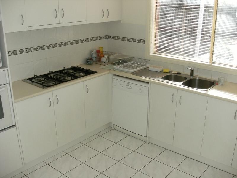 2 Ranceby Close, Rowville VIC 3178