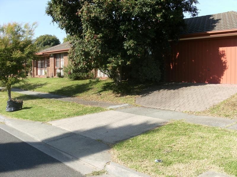 1 Linnel Court, Rowville VIC 3178