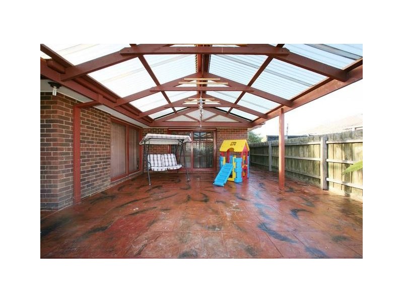 1 Linnel Court, Rowville VIC 3178