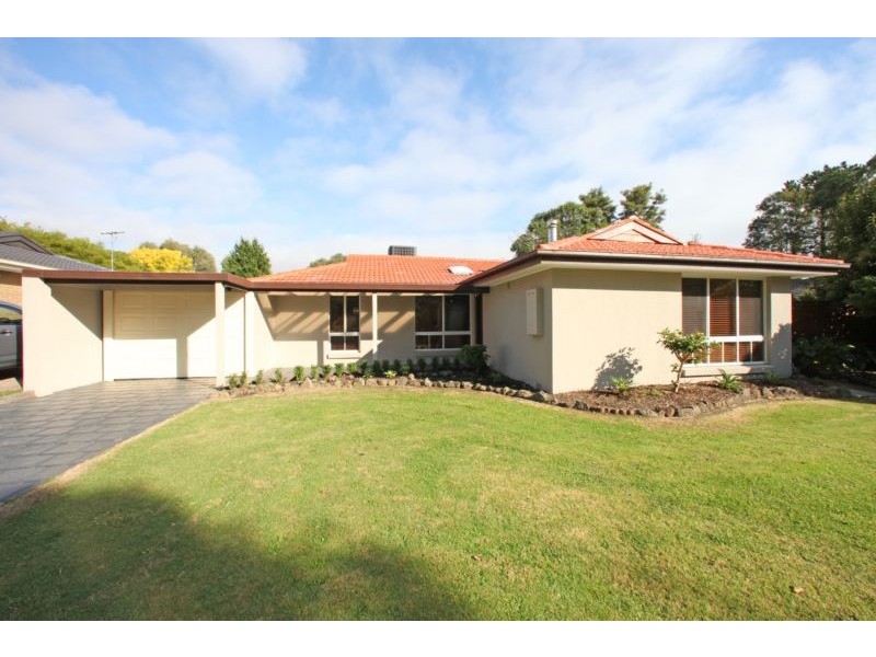 8 Sienna Court, Rowville VIC 3178