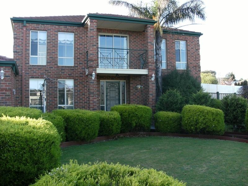 9 Armstrong Drive, Rowville VIC 3178