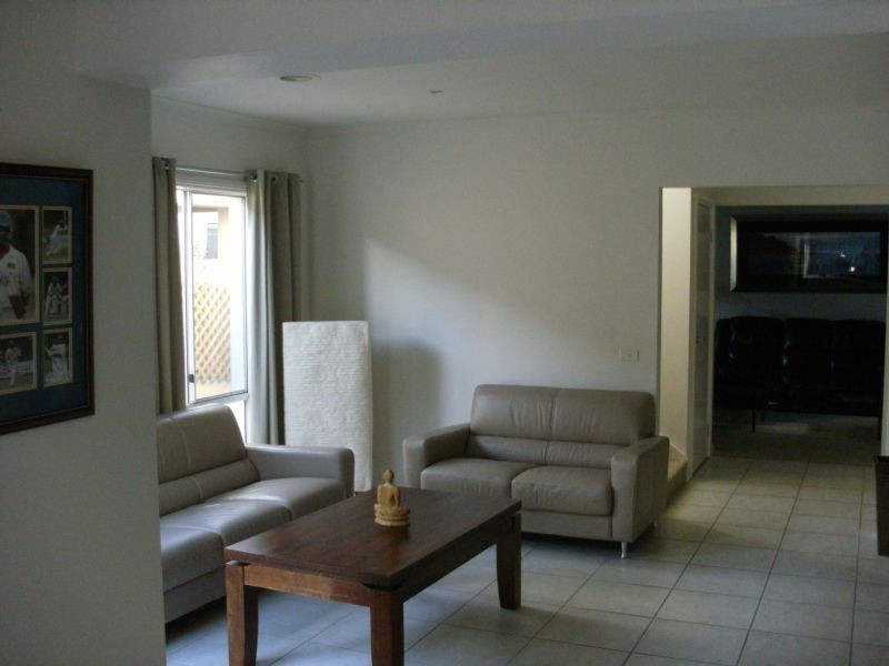 97 Sovereign Manors Crescent, Rowville VIC 3178