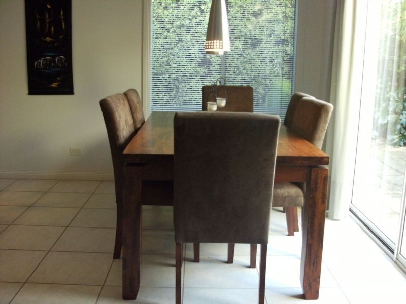 97 Sovereign Manors Crescent, Rowville VIC 3178