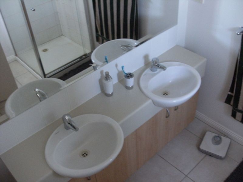 97 Sovereign Manors Crescent, Rowville VIC 3178